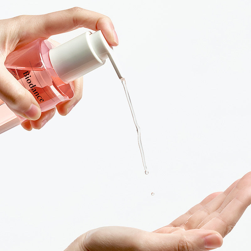 Biodance collagen| biodance cleansing oil| cleansing oil| Collagen cleansing oil|Best oil cleanser for dry skin|Face oil makeup remover|Double cleansing oil|K-beauty cleansing oil|Gentle cleanser for sensitive skin|Anti-aging oil cleanser|